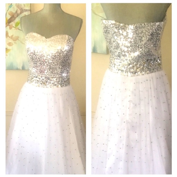 Meet your Posher, Gaby - Picture 13 of 16